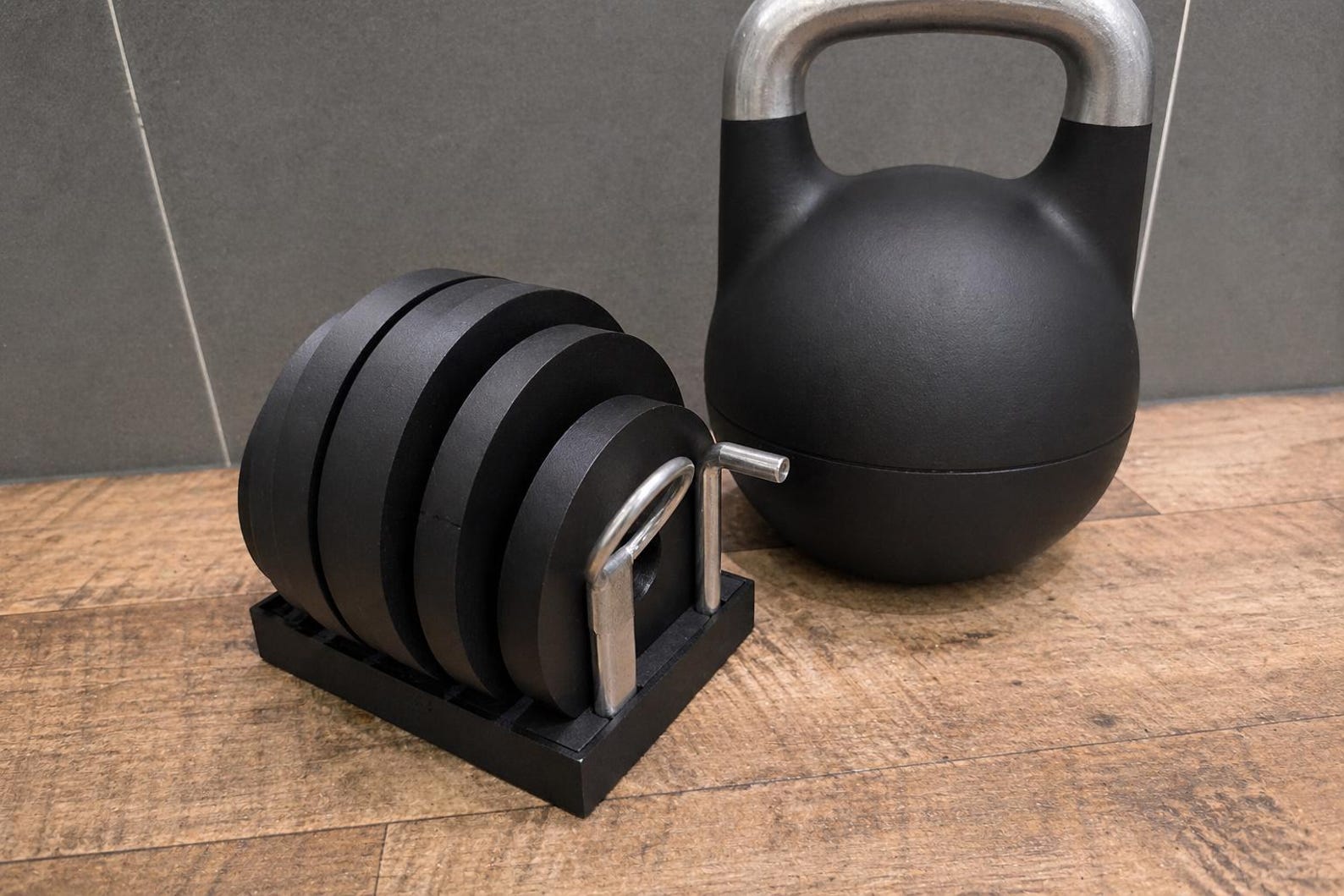Alibaba / Titan Fitness 12–32 kg Adjustable Kettlebell Plate Holder | Fits 6 kg 4 kg 3 kg 2 kg Plates (1 kg & 0.5 kg Optional)